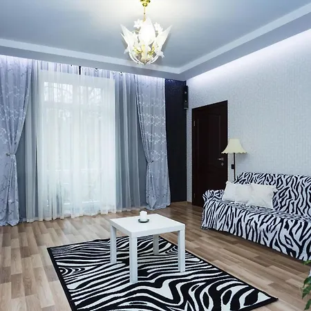 In The Center Kirova 6 Apartament *